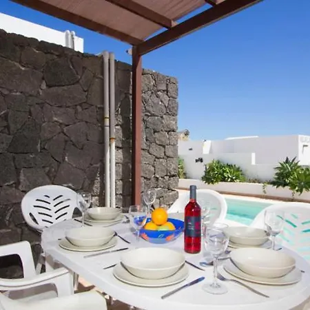 Charming Mojones 3 Bedrooms Child Friendly Pool Lise Short Walk To Old Town Puerto Del Carmen