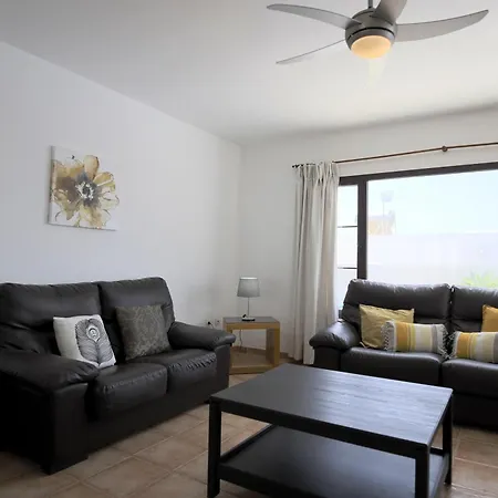 Villa Charming Mojones 3 Bedrooms Child Friendly Pool Lise Short Walk To Old Town Puerto Del Carmen *