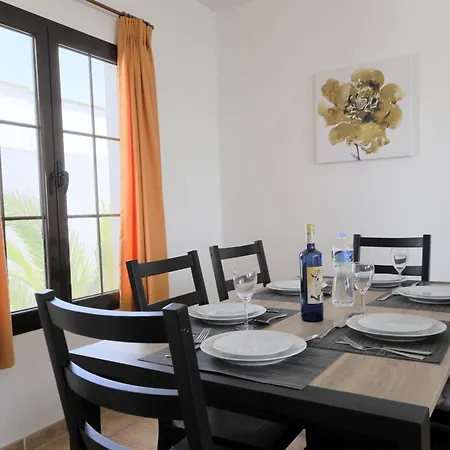 Charming Mojones 3 Bedrooms Child Friendly Pool Lise Short Walk To Old Town Puerto Del Carmen *
